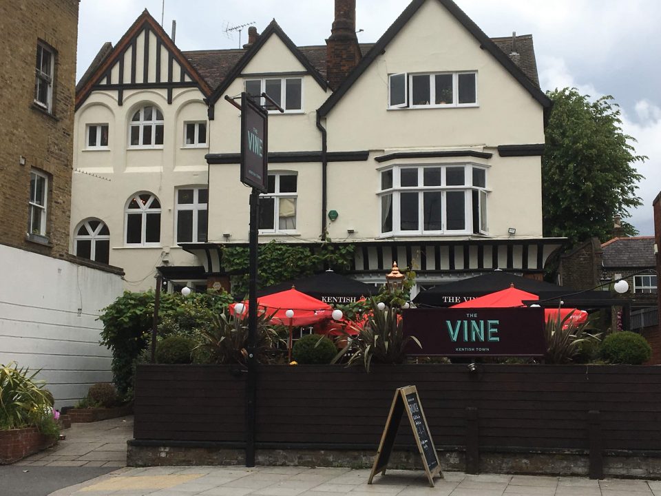 Tuesdays 11.30pm Singing